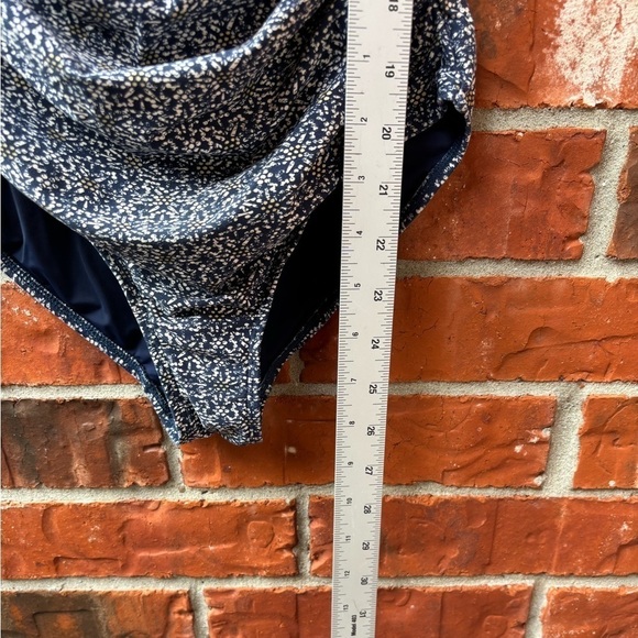 Nip Tuck 4 Multifit Cup Blue Printed Faux Wrap One Peice Swim Bathing Suit - Picture 8 of 9